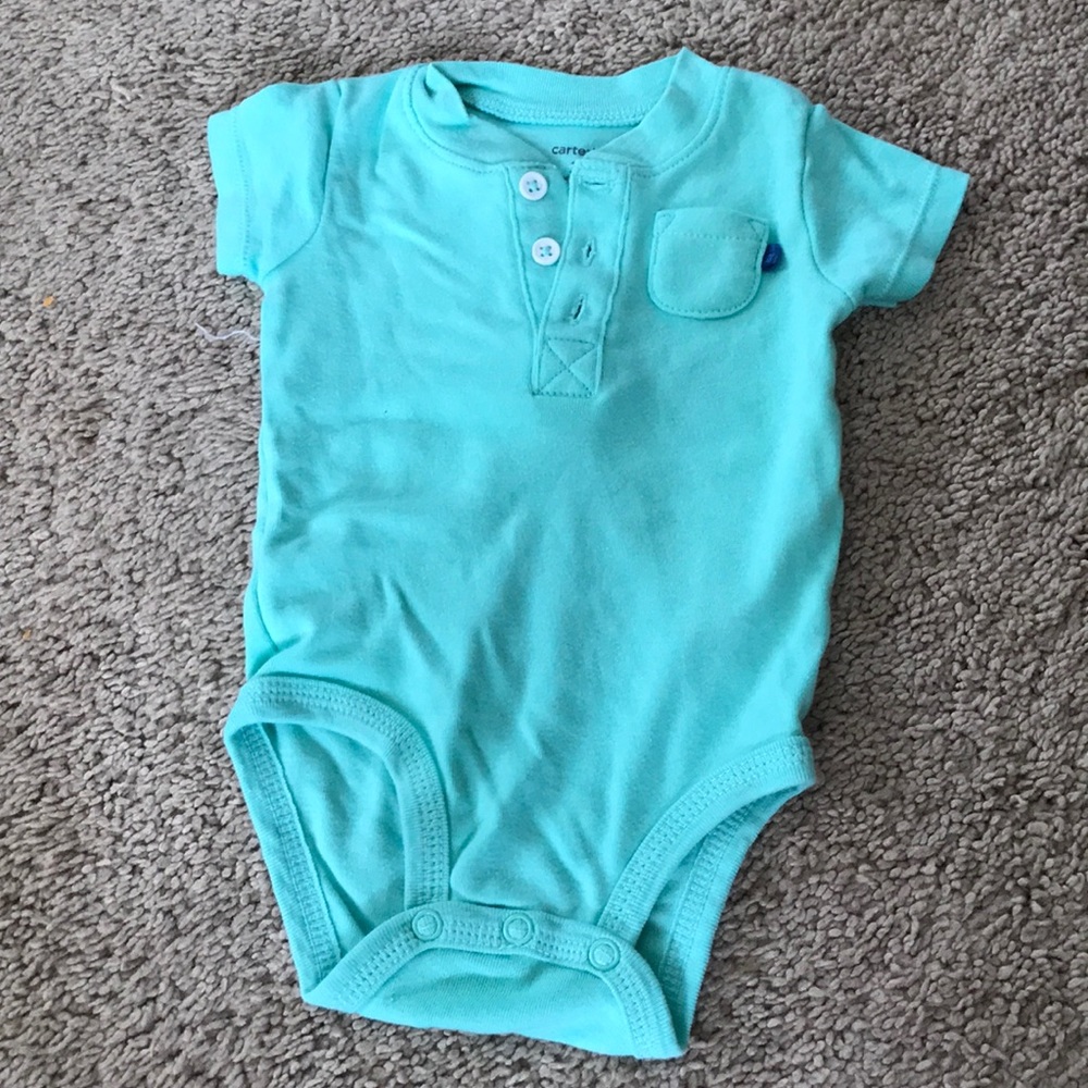 Short sleeve onesie